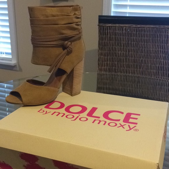 Mojo Moxy Shoes - Dolce mojo moxy boots